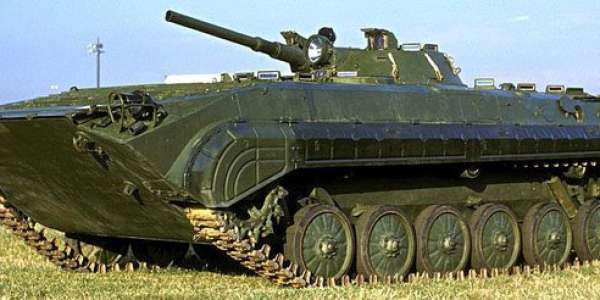 Război în Ucraina - Ucraina a primit din partea Slovaciei 30 de vehicule de luptă BVP-1