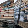 La români e bun orice - Aproximativ 18 tone de produse second hand, oprite la intrarea în ţară. Nu aveau certificatul de curățare și dezinsecție