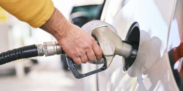 Accizele la combustibili scad din ianuarie 2023, până la nivelurile minime de impozitare prevăzute de Directiva CE