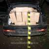 FOTO - Autoturism încărcat cu aproximativ 20.000 pachete țigări, confiscat de polițiștii de frontieră