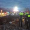 FOTO: Tragedie în Budești - O tânără de 21 de ani, decedată într-un Porsche condus de un şofer beat. Bolidul s-a izbit de un plop, apoi a rupt un stâlp din beton