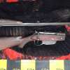 FOTO&VIDEO - Arme şi muniţie, descoperite de poliţiştii de frontieră în urma unor percheziţii domiciliare
