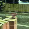 Zeci de mii de pachete cu țigări de contrabandă descoperite ascunse într-un camion încărcat cu varză